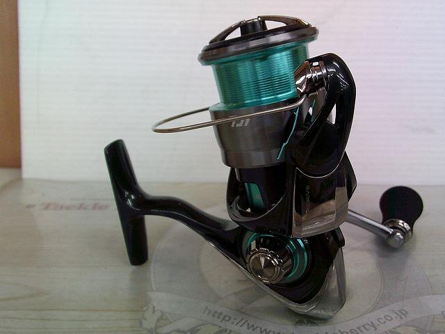 24エメラルダスX LT2500 ダイワ エメラルダス X LT2500 24年モデル スピニングリール - 釣具の