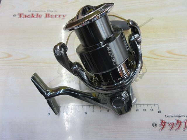 SHIMANO 22STELLA 4000XG リール 未使用（開封済み） SHIMANO 22STELLA 4000XG リール 未使用（開封済み） SHIMANO 22STELLA