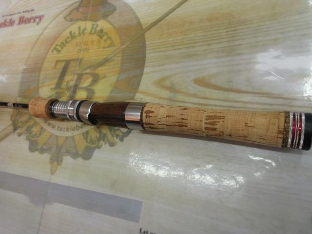 トラウティア 43L