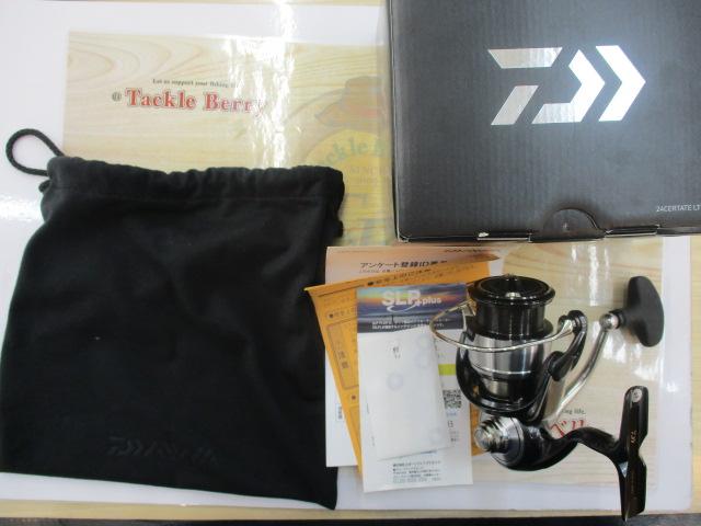 24 セルテート LT2500-H 新品未使用　付属品なし　わずかな点キズあり ダイワ 24 セルテート LT2500-H | リール,スピニングリール,ダイワ