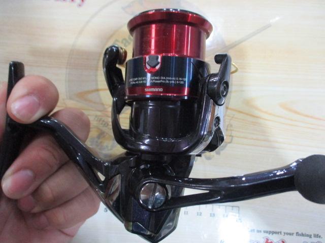 <美品>17セフィア　CI4+ スピニングリール　箱無し シマノ (数量限定特価)シマノ/SHIMANO 17 セフィア CI4+ C3000S