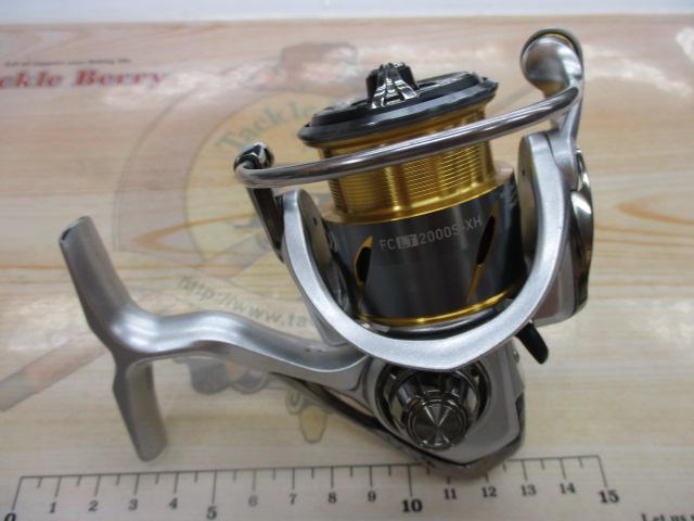 ダイワ 21フリームス FC LT 2000S-XH 未使用　スピニングリール DAIWA (ダイワ) リール LT2000S-XH スピニングリール トラウト