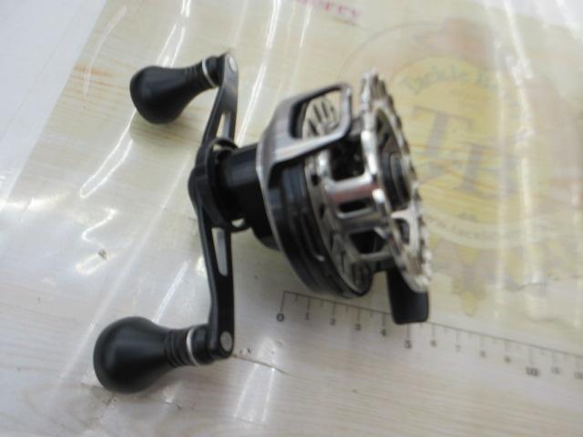 20セイハコウリミテッドRC83 レフト