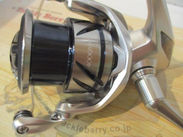 SHIMANO 23 ストラディック 4000MHG 新品・未使用 シマノ 23ストラディックインプレ