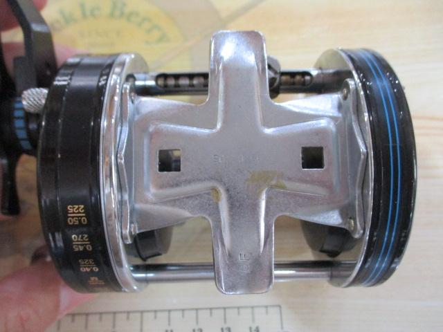 7000C シンクロ ブラック