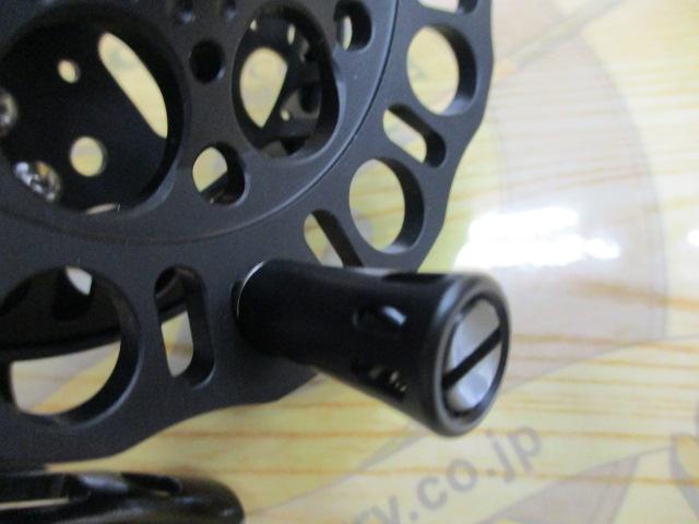 インヴィクタクロダイRND MBリミテッド(マットブラック)