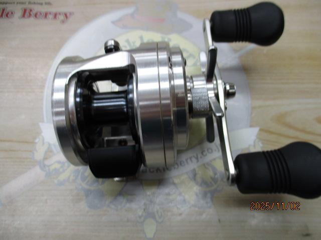 美品　11オシアカルカッタ 200HG ベイトリール 11オシアカルカッタ 200HG｜＠ベリーネット 日本最大新品中古