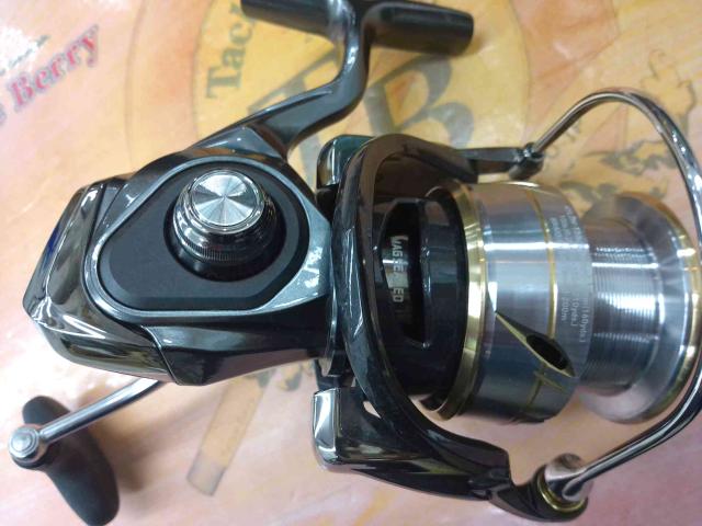 20ルビアス LT4000-CXH｜＠ベリーネット 日本最大新品中古釣具WEBショップ