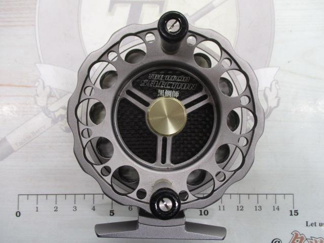 黒鯛師 THEヘチセレクション 88W-TG チタン/ゴールド(ボディーカラーグレー)