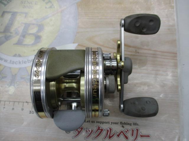 UC4600C シルバー