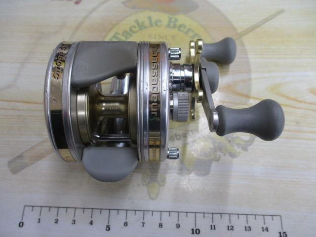 UC4600C シルバー