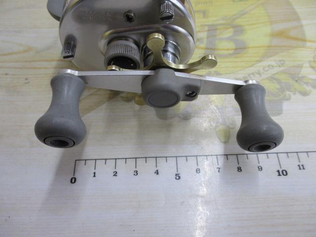 UC4600C シルバー