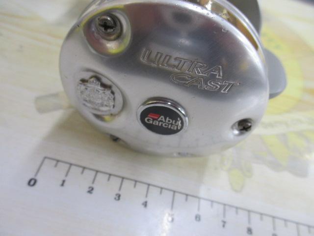 UC4600C シルバー