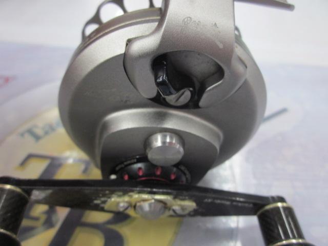 カセ筏師 THEアスリートレーサー 65-TG(右) チタン/ゴールド