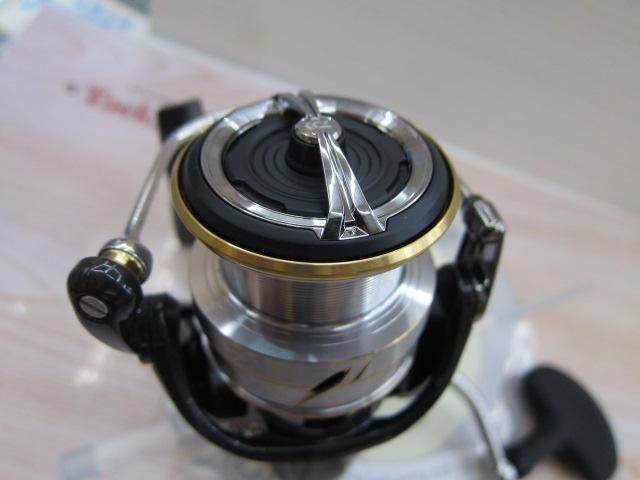 20ルビアス LT4000-CXH｜＠ベリーネット 日本最大新品中古釣具WEBショップ