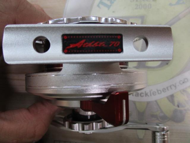 カセ筏師 アスリート70 ラガーS(左) シルバー