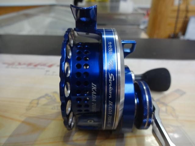 カセ筏師 THEセンカンイカダ 70HG-SB(左)