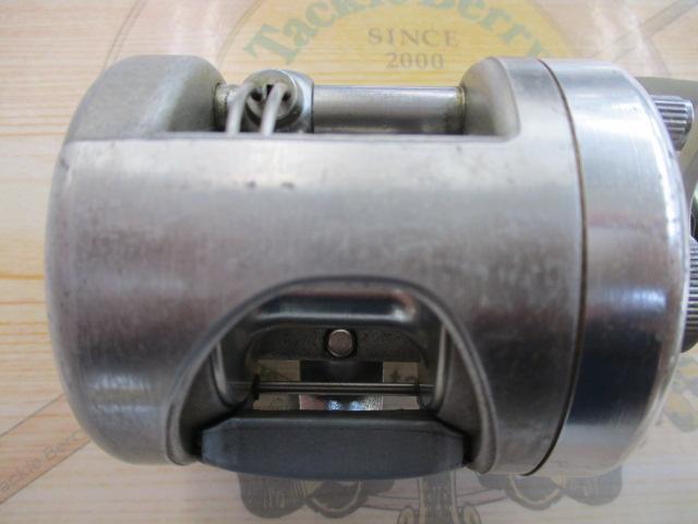 SM1600C シルバー(リムステッカーなし)