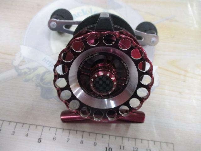 カセ筏師 THEセンカンイカダ 60HG-SR(左)