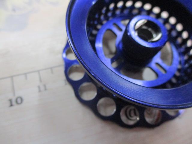 カセ筏師 THEセンカンイカダ 60HG-SB(左)