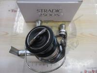 19ストラディック 2500S