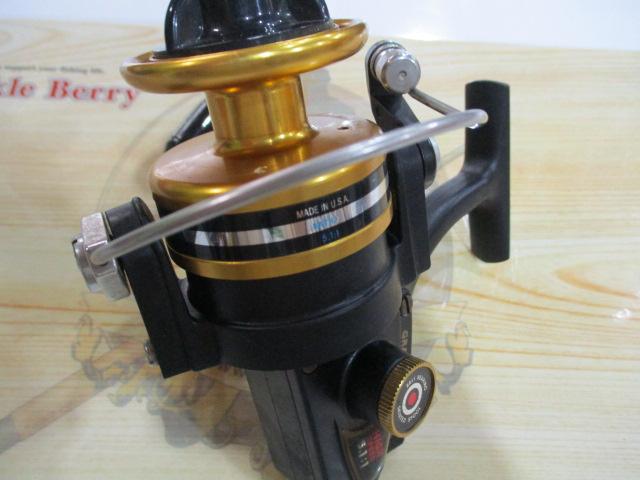 スピンフィッシャー 4400SS