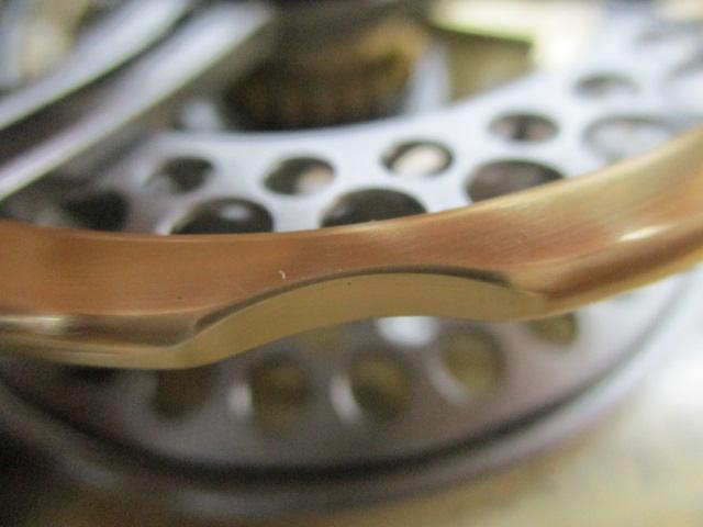 黒鯛師 THEアスリートヘチ 90W-TG チタン/ゴールド