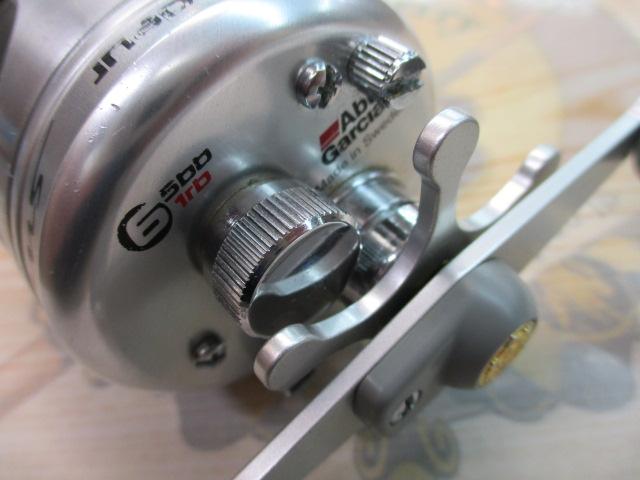 SM3600C シルバー(ambassadeurロゴリムステッカー)