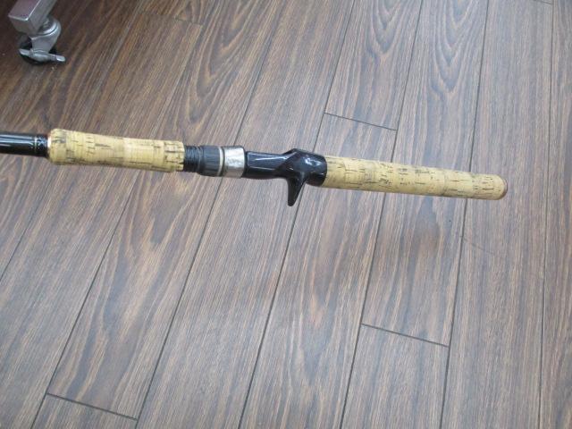 デストロイヤー F4-64T(トマホーク)