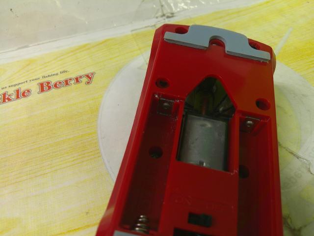 クリスティア ワカサギMR電動リール レッド