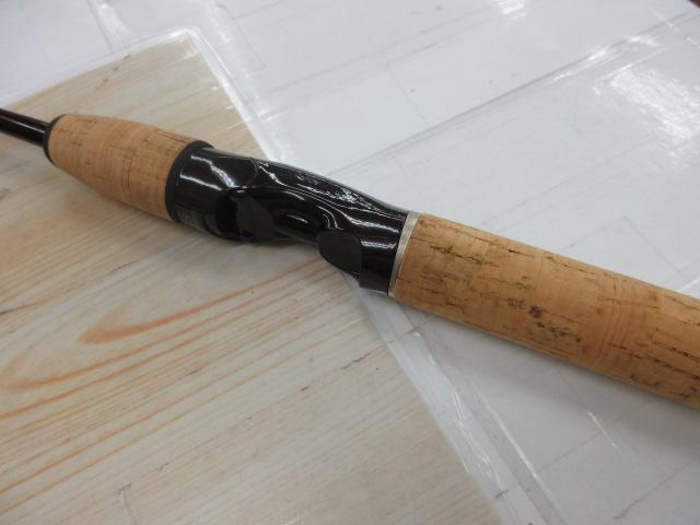 スコーピオン 2600F-4