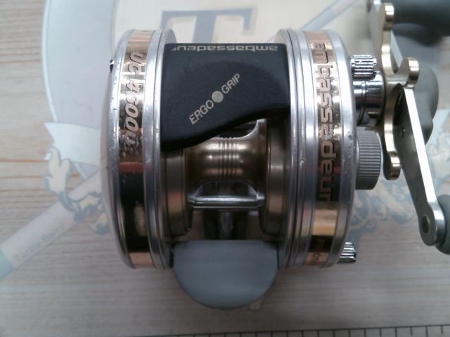 UC4600C シルバー