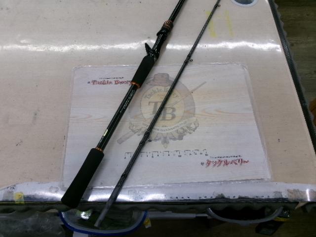 24ハードロッカーBB B83M