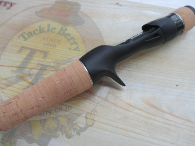 22エクスプライド 1610M