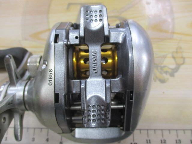 04スコーピオンMg 1001