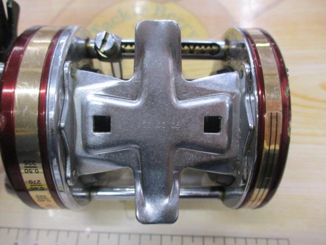 7000C3ワインレッド