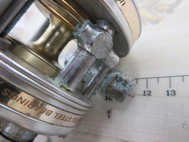 UC4600C シルバー