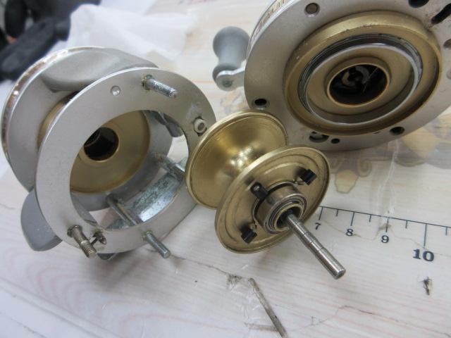 UC4600C シルバー