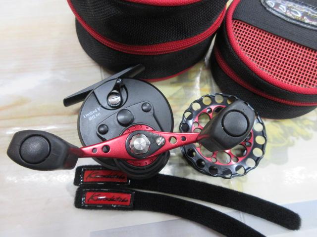 カセ筏師 THEチヌリミテッドV競技 60-BR(左) ブラック/レッド