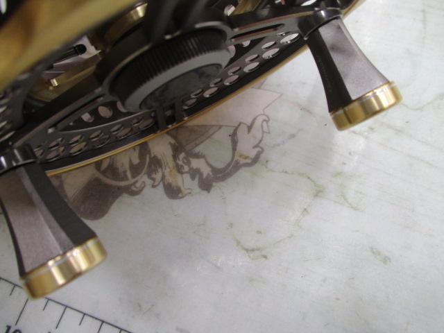 黒鯛師 THEアスリートヘチ 90W-TG チタン/ゴールド