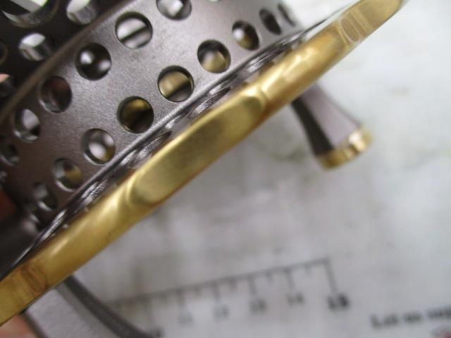 黒鯛師 THEアスリートヘチ 90W-TG チタン/ゴールド