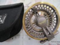 黒鯛師 THEアスリートヘチ 90W-TG チタン/ゴールド