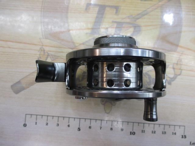 波堤チヌ70Dスモークシルバー