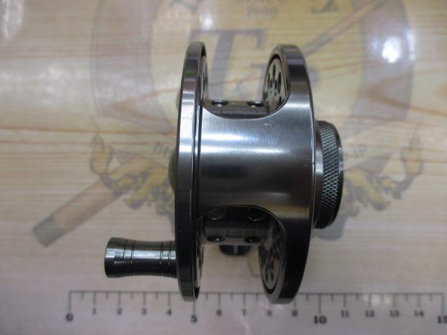 波堤チヌ70Dスモークシルバー