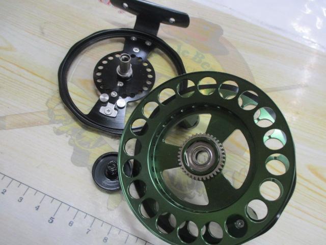 黒鯛師 THEヘチセレクションZX 88W-M ブラック/ミドリ