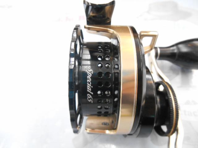 カセ筏師 THEイカダスペシャル 65大チヌ WB(右) ブラック/ゴールド