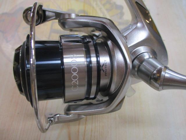 19ストラディック C2000S