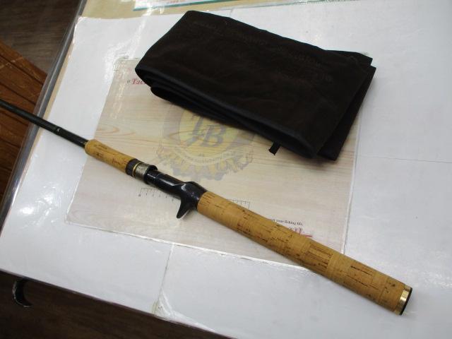 デストロイヤー F4-64T(トマホーク)