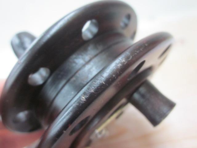 重利作ヘチリール