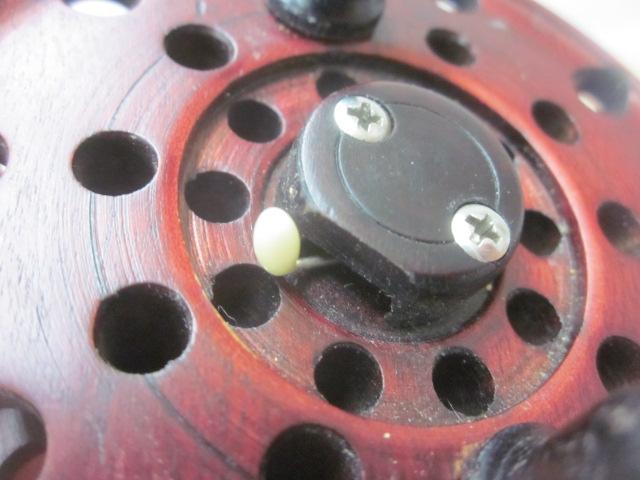 重利作ヘチリール